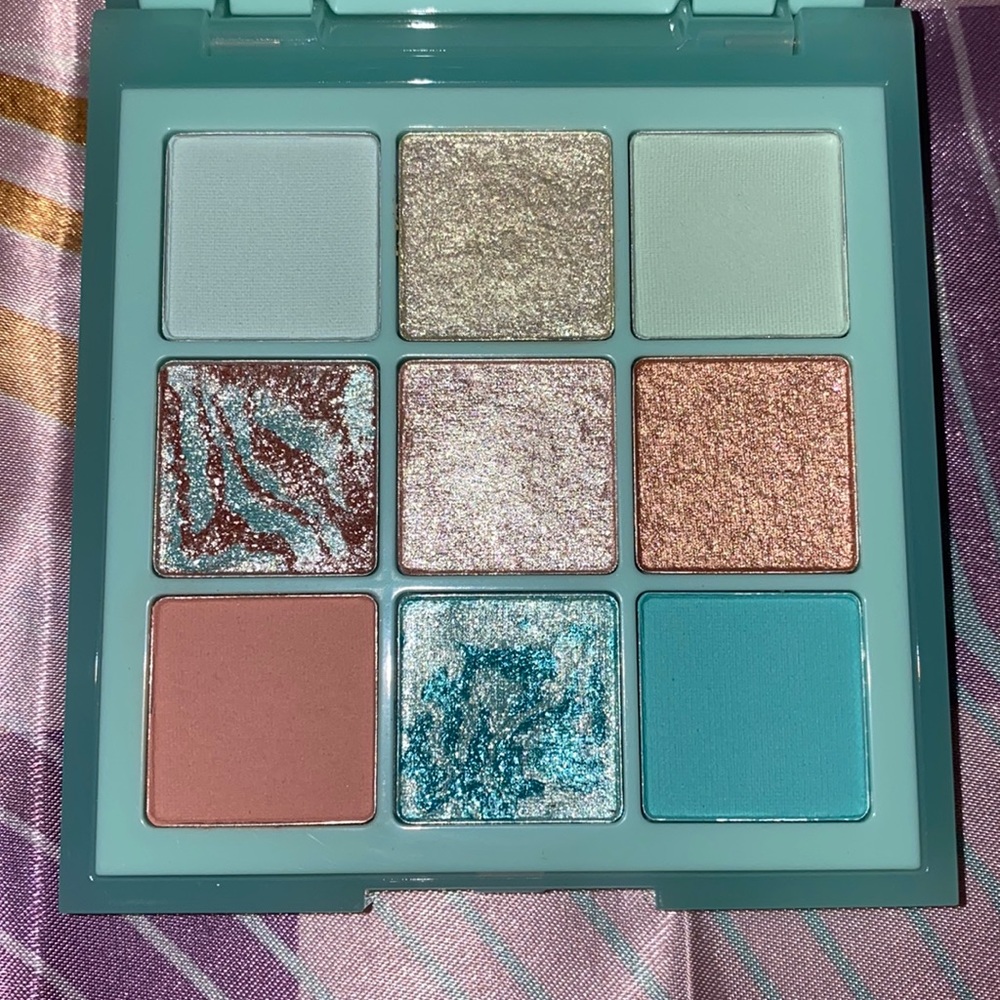 Huda Beauty Pastel Mint Obsessions Eyeshadow Palette